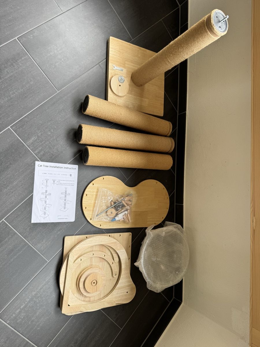 Tiragraffi: Katzenbaum – Usato da Schindellegi venduto da urs8834 3