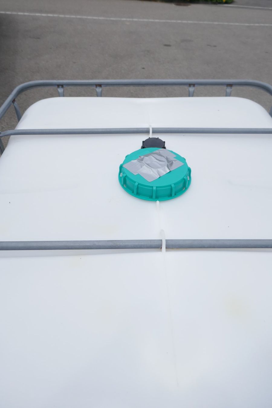 Abbeveratoi e trogoli: IBC Tank, Wassertank, 1000 Liter – Usato da Port venduto da uzuku 7