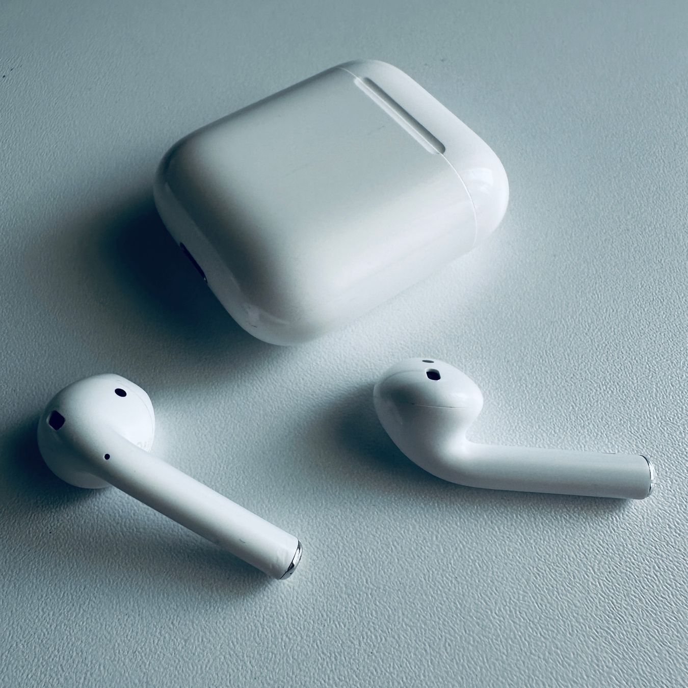 Apple Cuffie: Original Apple AirPods 2 Kopfhörer Wireless Lightning Kabel – Usato da Basel venduto da MY.AIRPODS.SHOP 8
