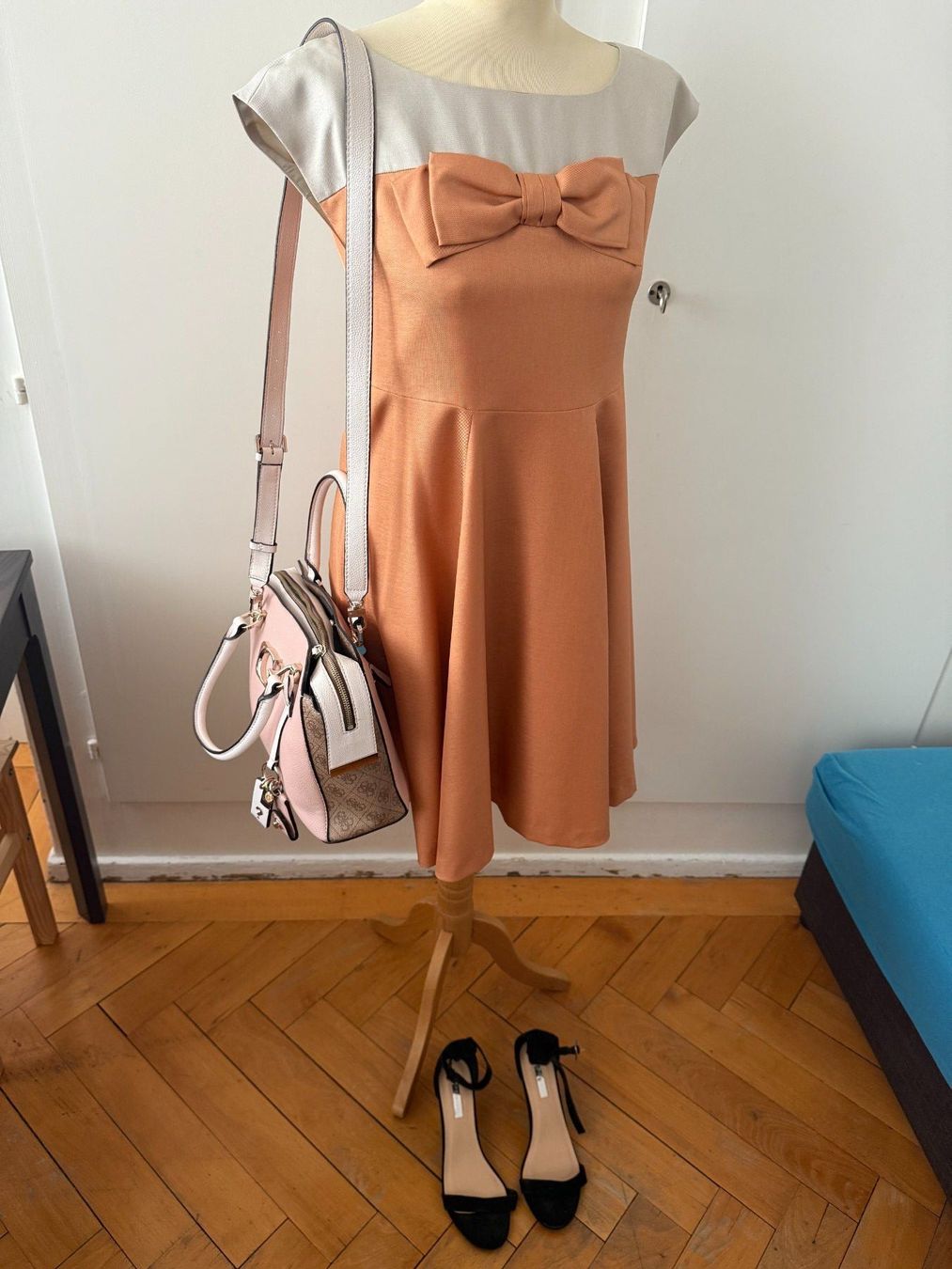 Kleider: Robe d'été /robe d'occasion – Neu (gemäss Beschreibung) aus Le Locle von tchanatakoua 3