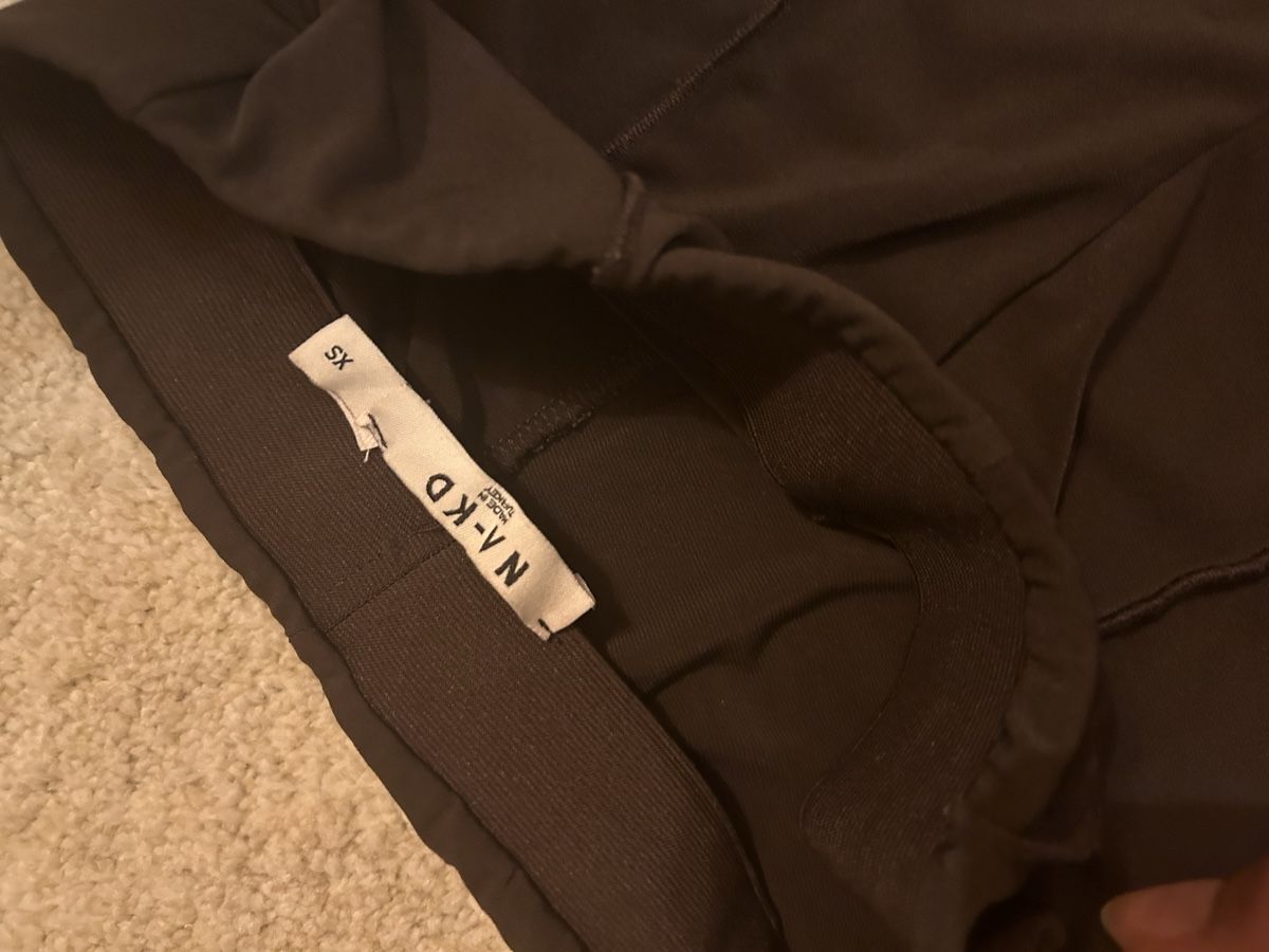 Na-kd Pantaloni: NA-KD Hose – Nuovo (secondo la descrizione) da Zürich venduto da ori_9dcy 4