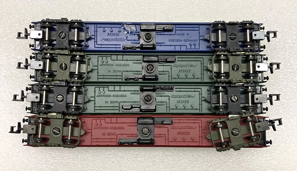 Arnold Modelleisenbahnen: Arnold N 3721/22: Personenwagenset BLS mit Speisewagen SBB – Gebraucht aus Thun von retoolinoo 7