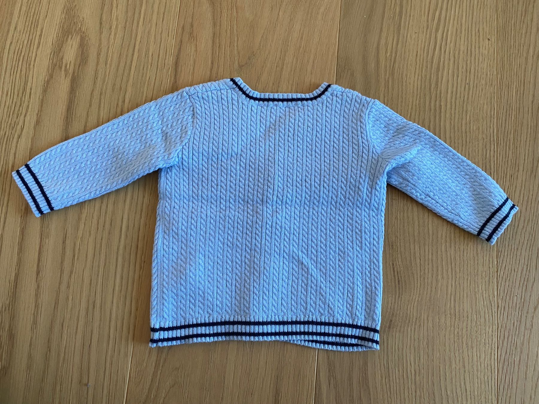 Benetton Giacche & Cappotti: Benetton Strickjäcklein 62 : hochwertig und elegant – Usato da Trachslau venduto da M_Schmid81 4