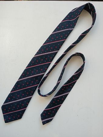 Herrenkrawatte mit Muster Blau / Weiss / Rot Vintage