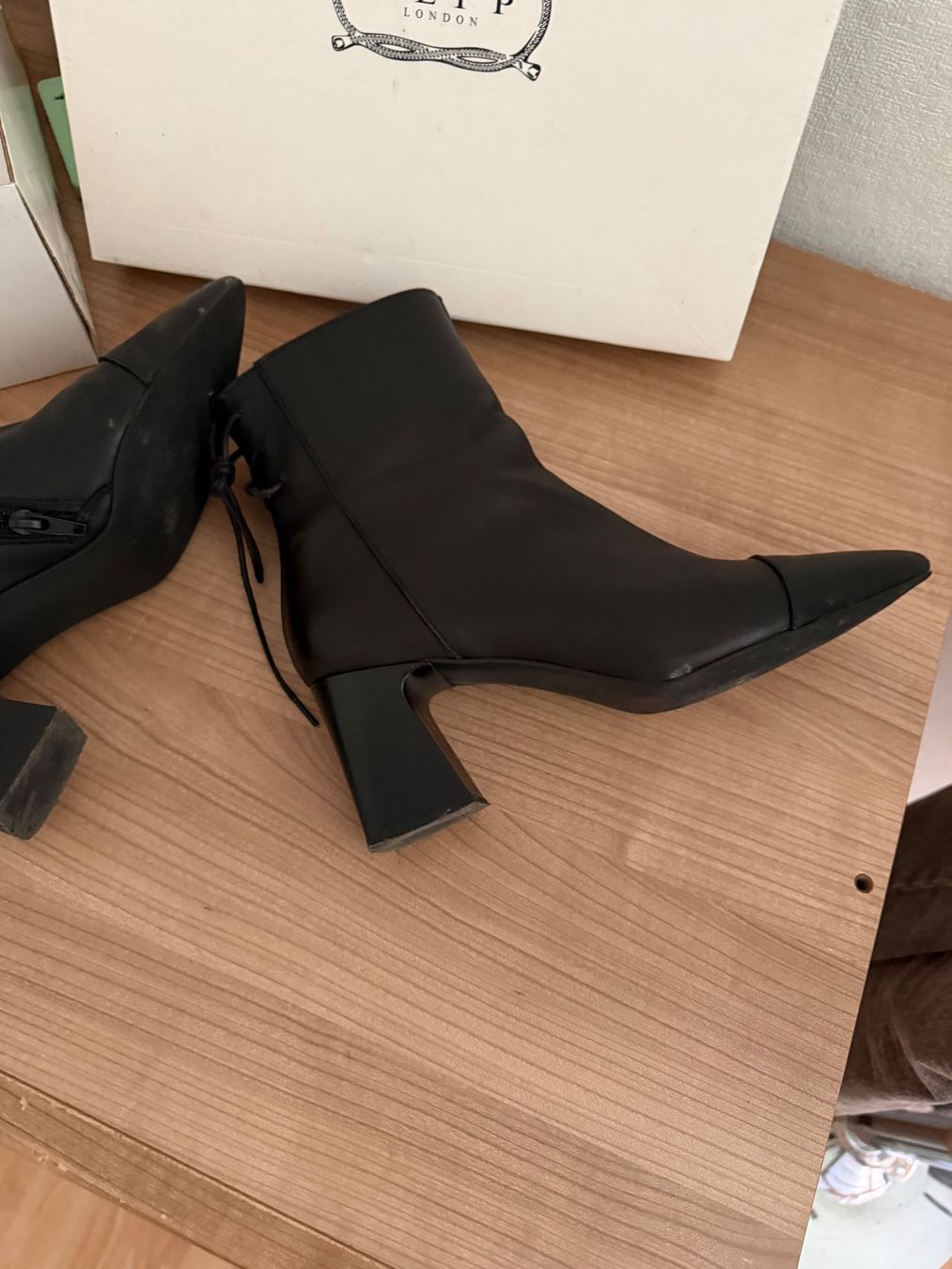Chaussures femmes: Damen-Lederstiefeletten – D'occasion à luzern par Zazari 5