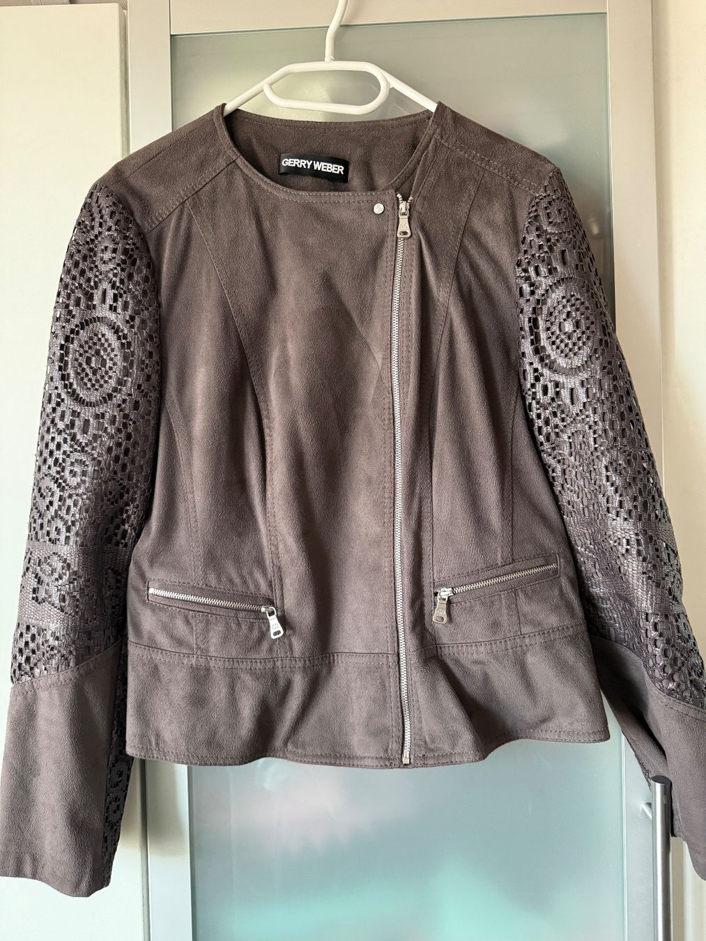 Gerry Weber Giacche: Wunderschöne Jacke von Gerry Weber neu – Usato da Altishofen venduto da UrsulaP0102 2