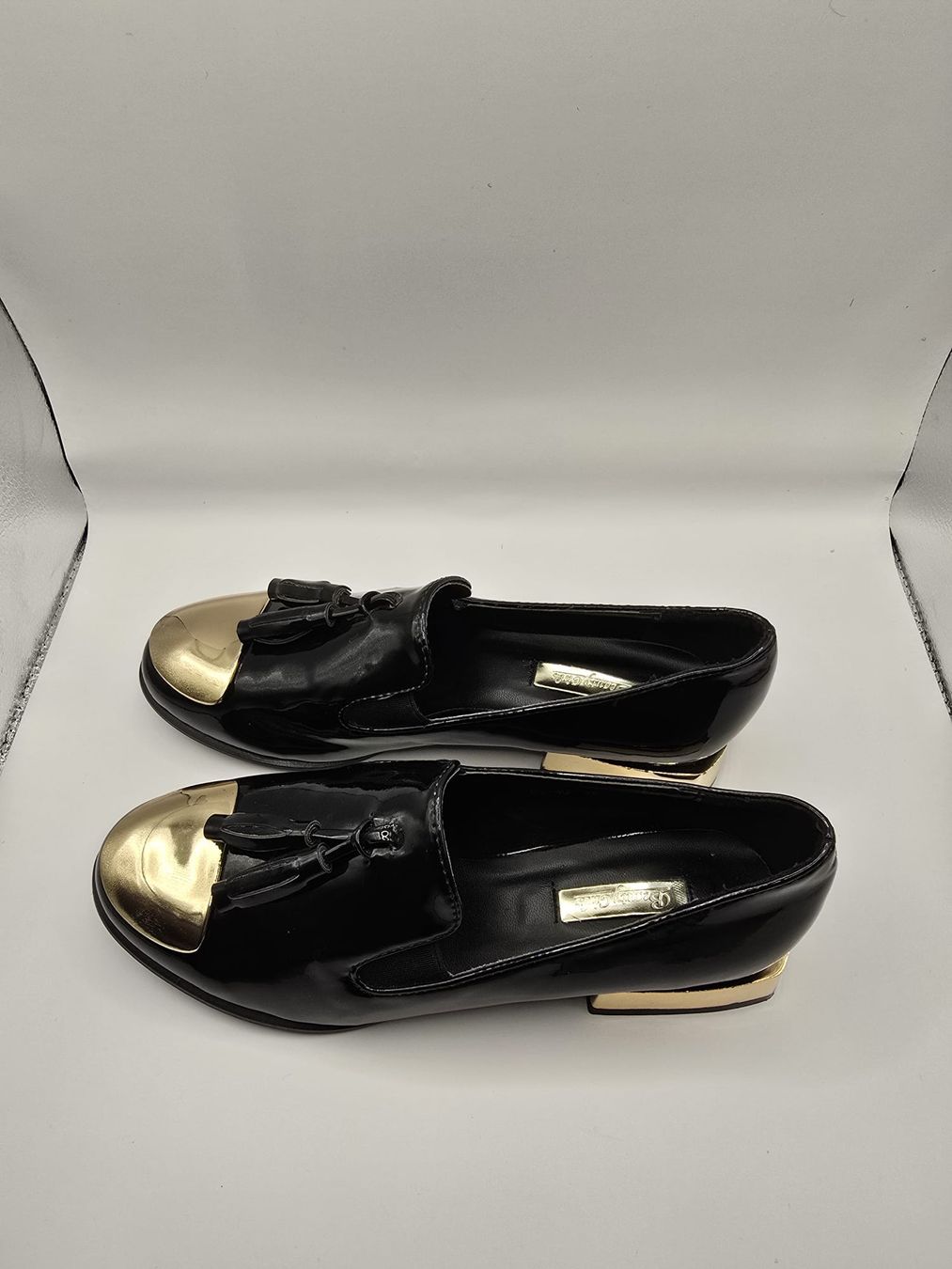 Damenschuhe: Mocassins noirs vernis bout doré taille 36 – Neu (gemäss Beschreibung) aus Neuchâtel von mel_6m7r 2