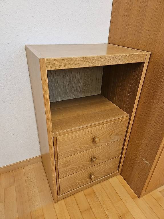 Cassettiere: Kommode / Nachttisch Kinderzimmer Holzoptik – Usato da Neuenkirch venduto da Unicorn3759