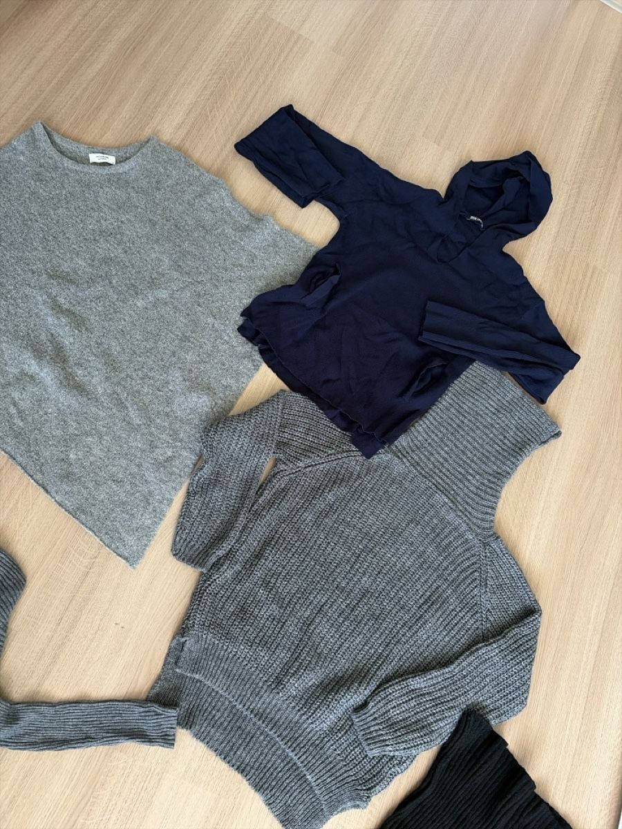 Lots de vêtements: Damen Pullover & Strickjacken verschiedene Farben 6 Stk – D'occasion à Meierskappel par Coke 1