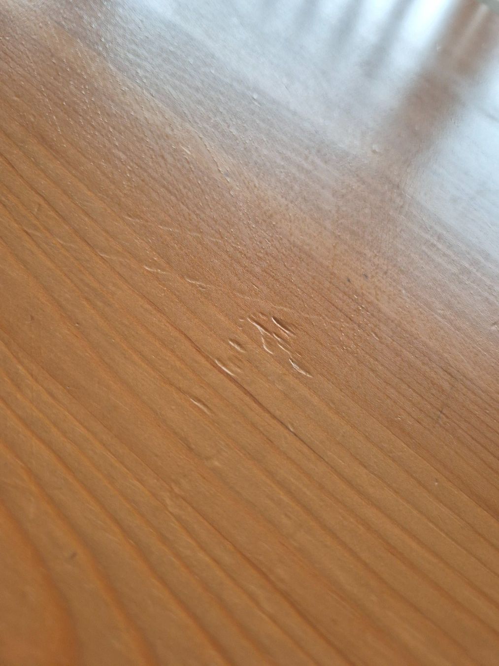 Ikea Tavoli: Ikea Tisch mit 4 Stühlen – Usato da Bern venduto da oct_w7yj 5