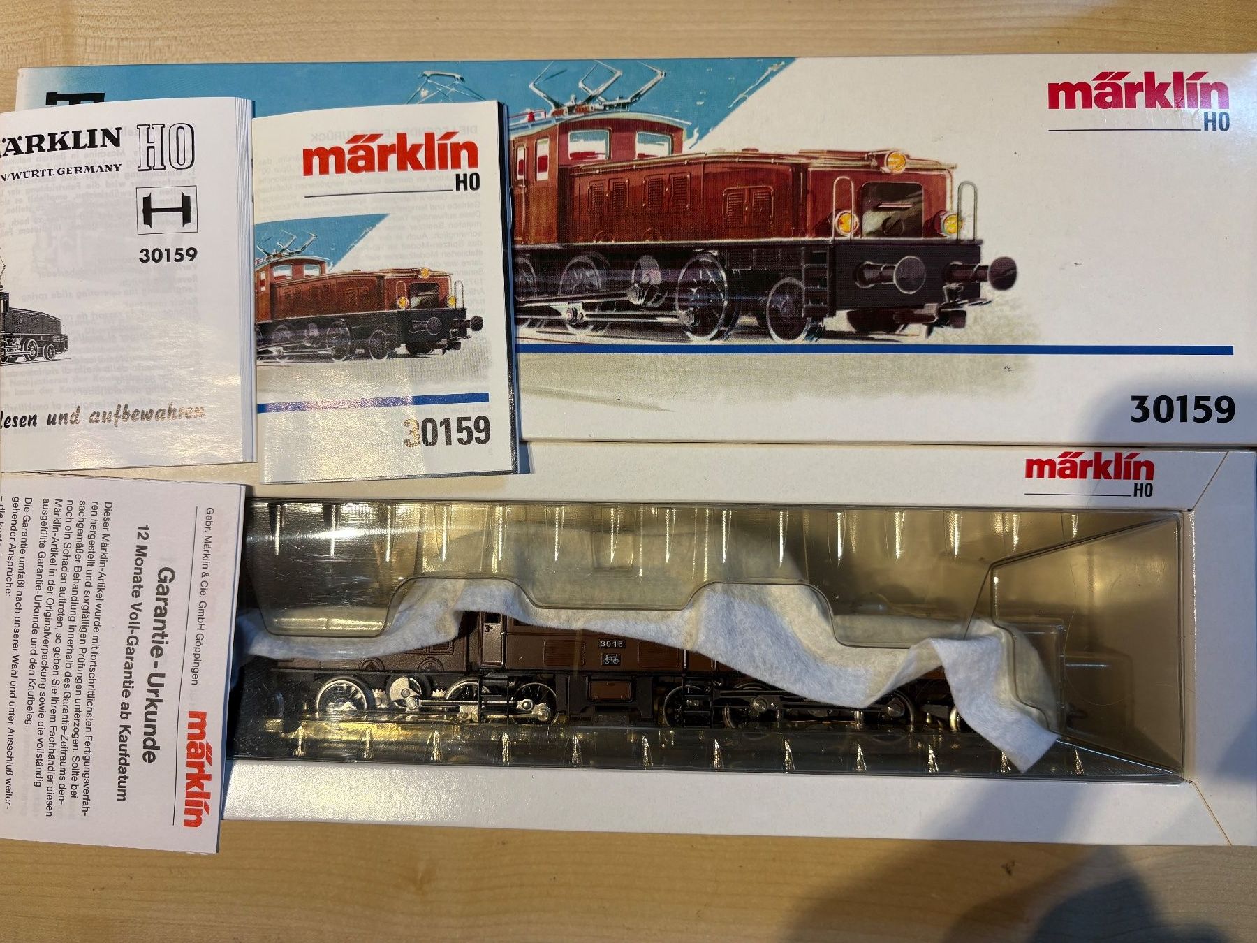 Märklin Modellini di ferrovie: Maerklin 30159 Ce 6/8III Brune – Nuovo e nell'imballaggio originale da Corcelles Payerne venduto da Pierre66 8