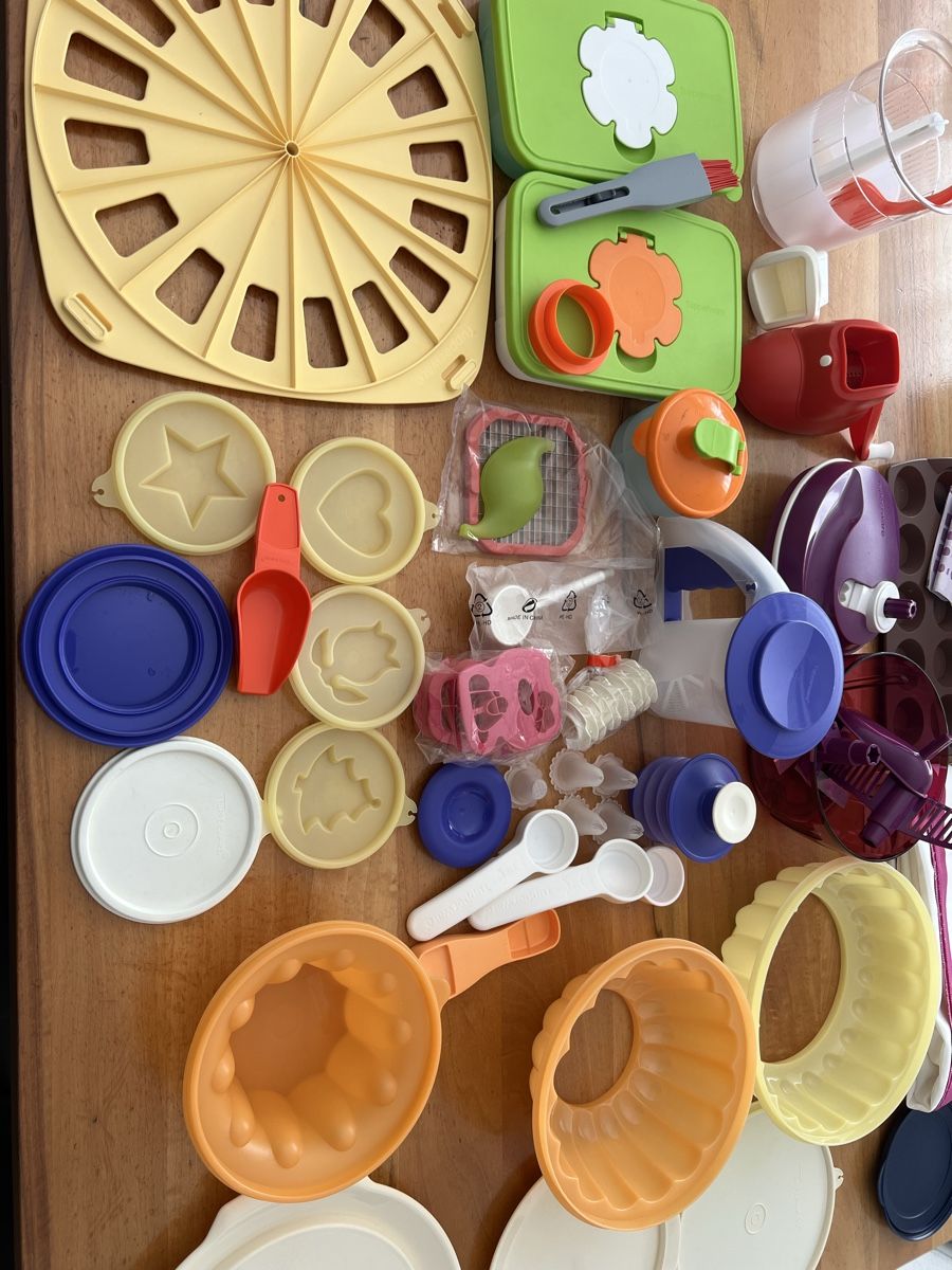 Tupperware Behälter & Ähnliches: Tupperware –Set  – Neu (gemäss Beschreibung) aus Wolhusen von Bunei