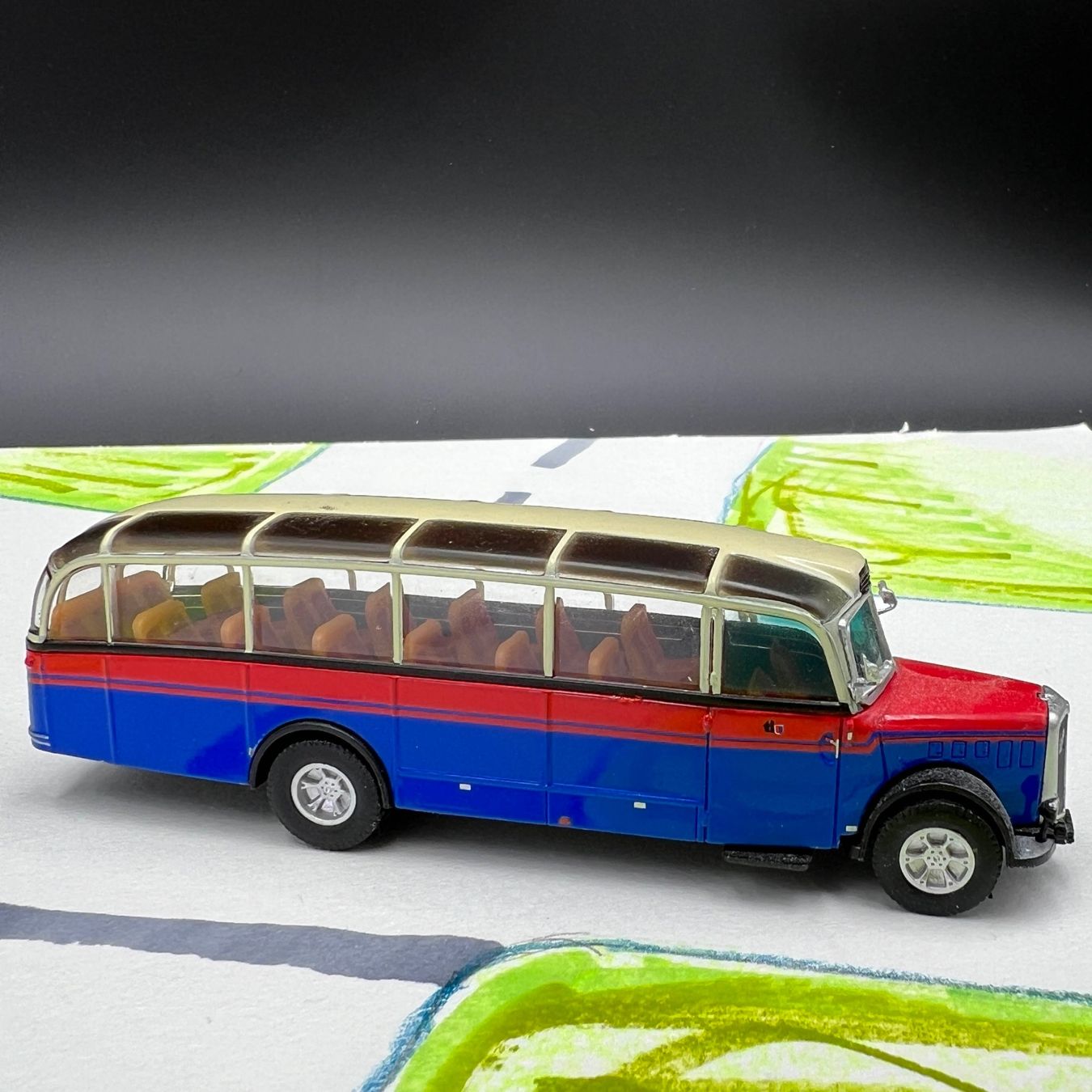 Modellini d'auto: Saurer L4 CT2D Ticino Bus Vitrinenmodell – Usato da Häusernmoos venduto da adlerfedern 8