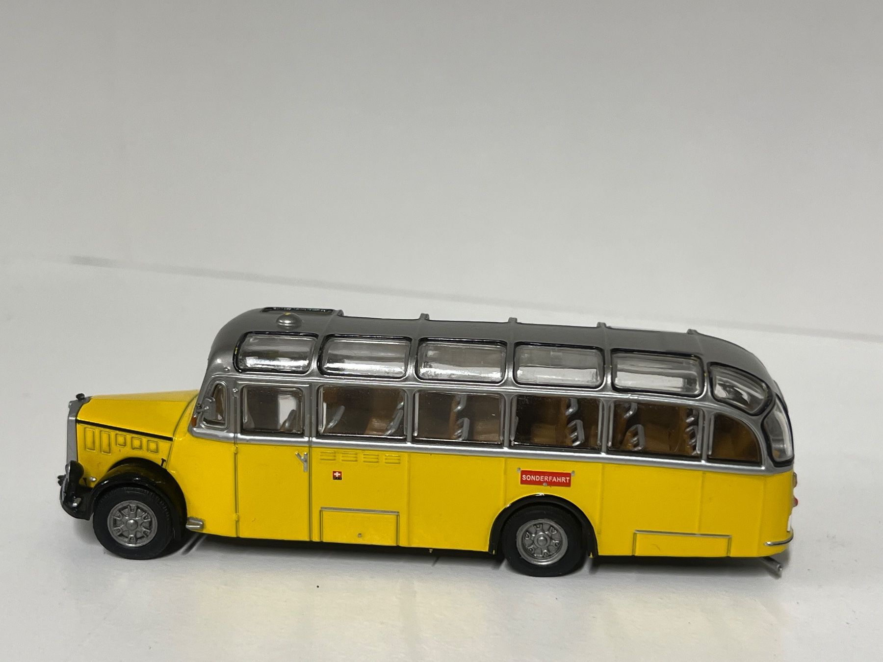Modellini d'auto: Saurer 1:72 Post Panorama – Usato da Geroldswil venduto da TopTrain54 2