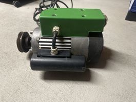 Elektromotor mit Schalter und Riemenscheibe gebraucht