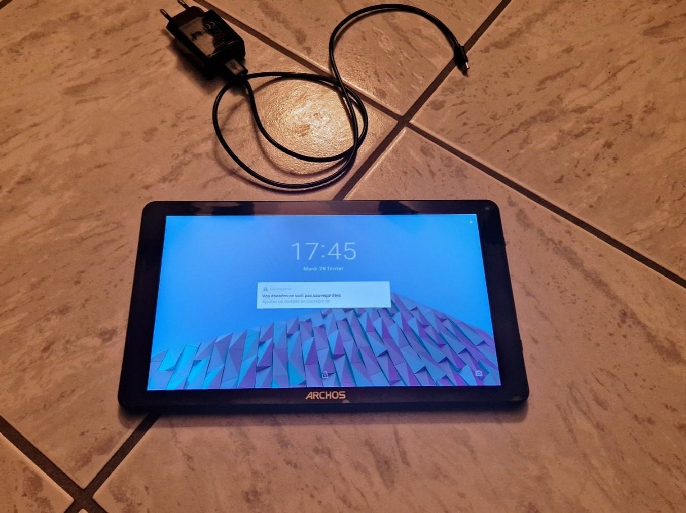 Archos Tablet PC: Tablette Archos 101F neon – Neu (gemäss Beschreibung) aus PORRENTRUY von tin_ff6p