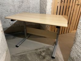 Adjustable (designer) desk (PAIDI)