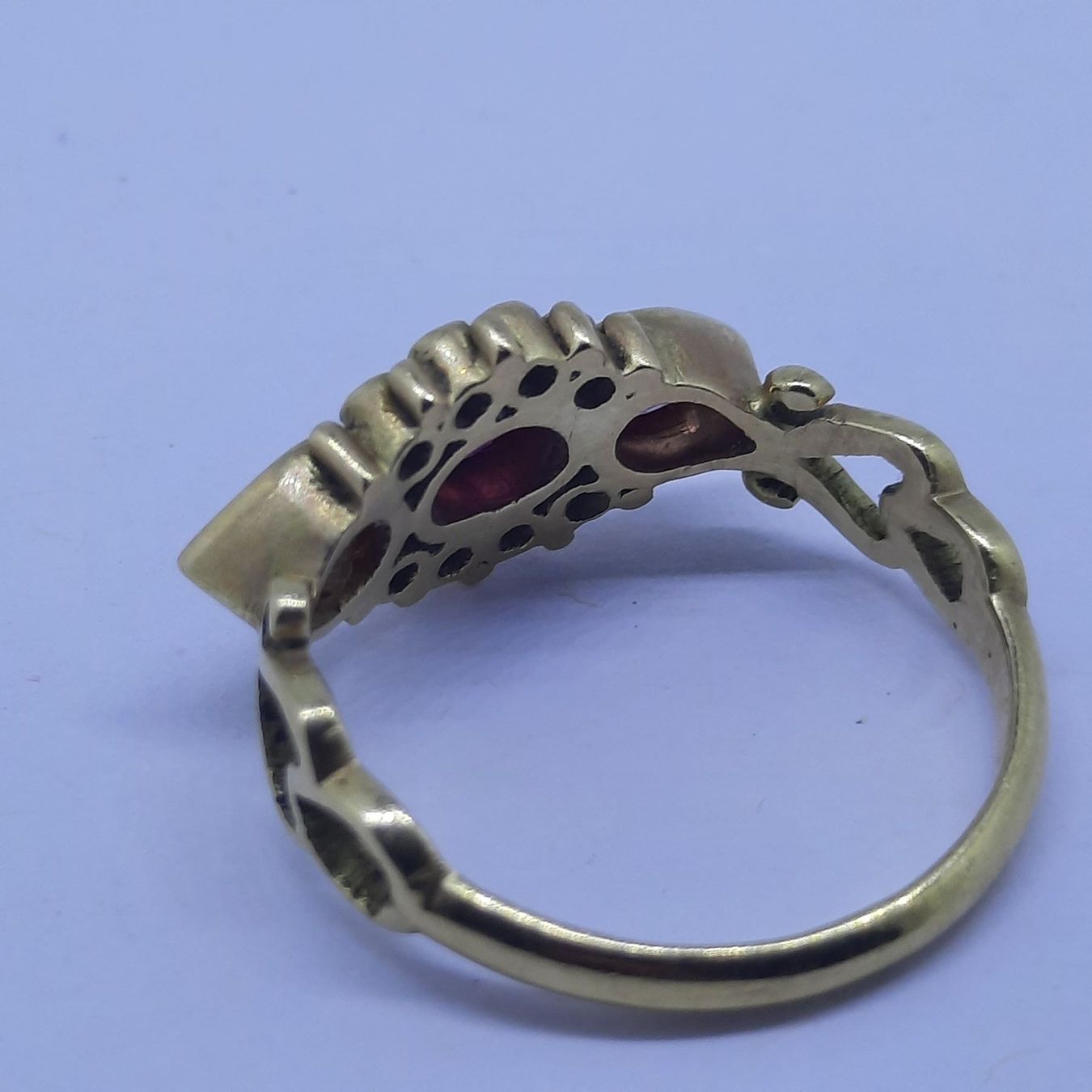 Anelli: Hochwertiger Goldring mit diversen Edelsteinen – Usato da Unterägeri venduto da Altgoldschmuck 4