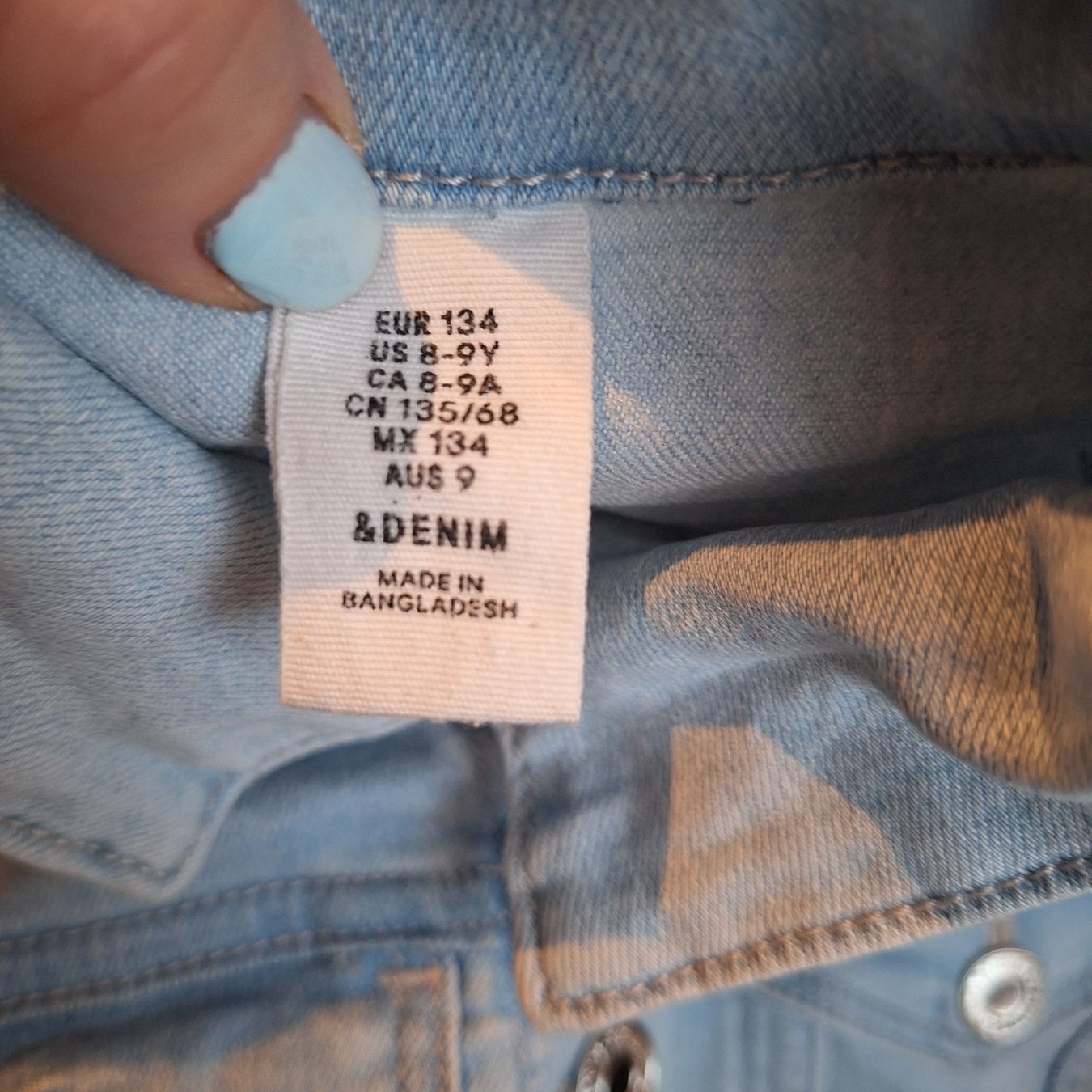 Giacche & Cappotti: Sehr schöne Jeansjacke, Gr. 134 – Usato da Dachsen venduto da Luna261081 2