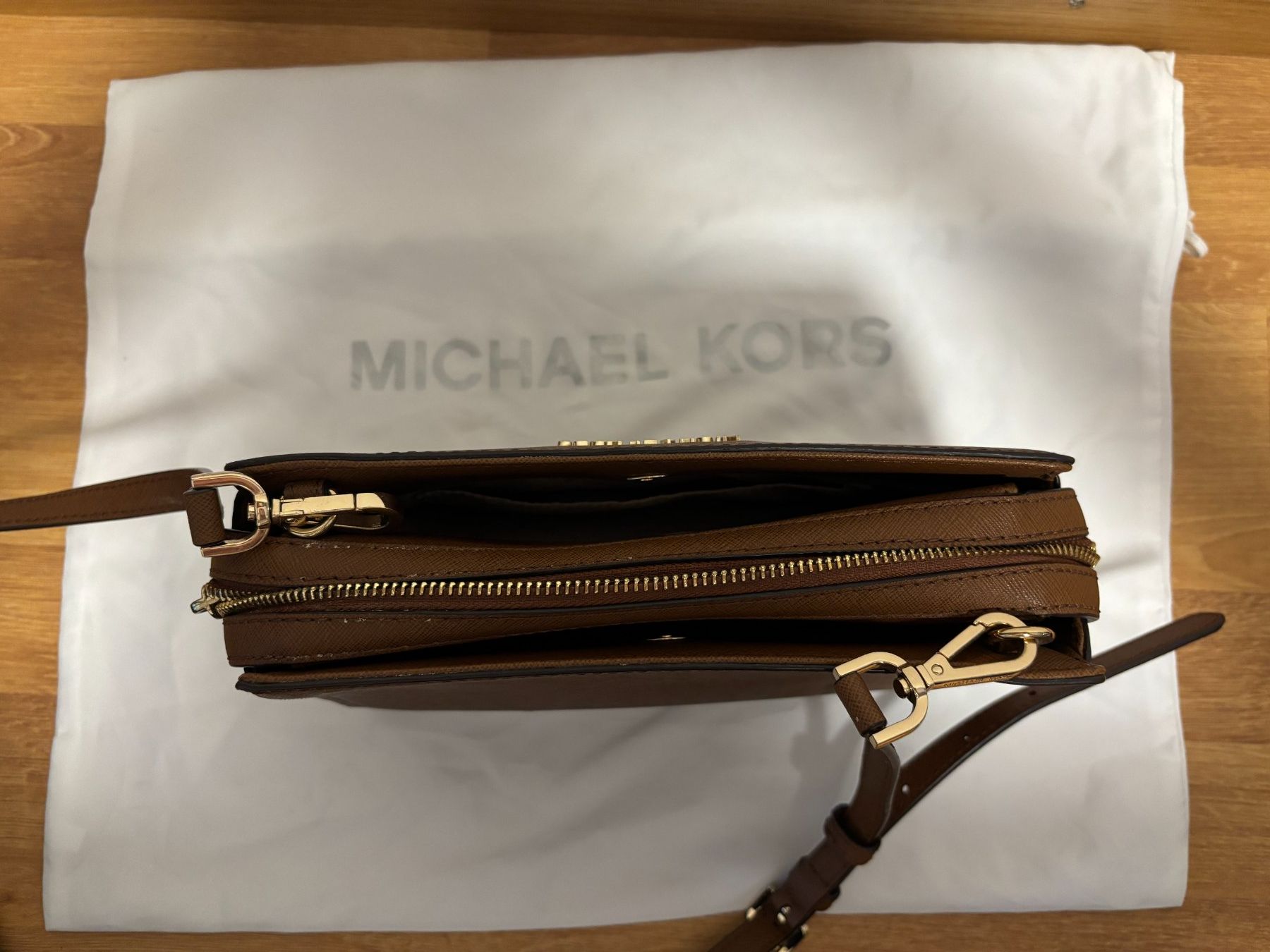 Michael Kors Taschen für Damen: Braune Michael Kors Tasche – Gebraucht aus Buchs ZH von lin_yc6r 2