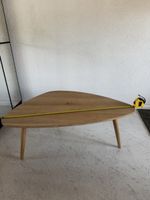  Holz-Couchtisch – modernes Design
