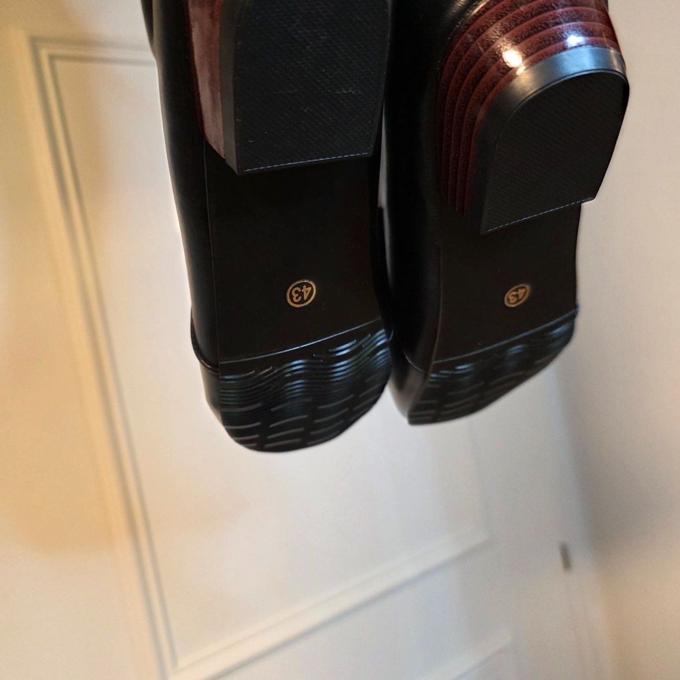 Damenschuhe: Schwarze Stiefel Gr. 40.5 Weitschaft Blockabsatz – Gebraucht aus Wald ZH von CapLux 4