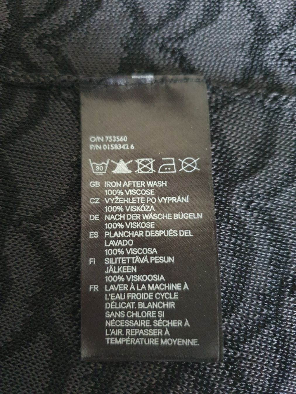 H&M Maglioni & Felpe: Schwarzer Cardigan von H&M, Grösse M – Usato da Kloten venduto da Hektor44 3