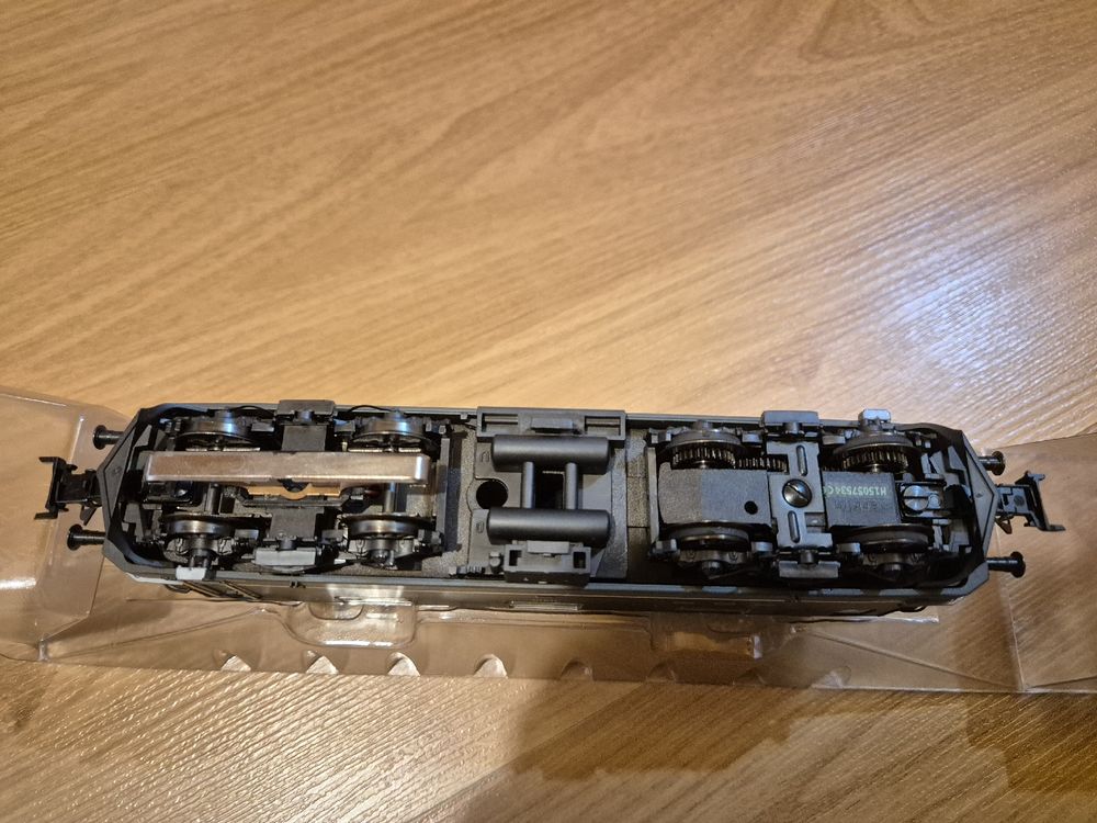 Märklin 37359 E-Lok Re 4/4 II SBB Digital Mfx mit Sound NEU (Neu und ...