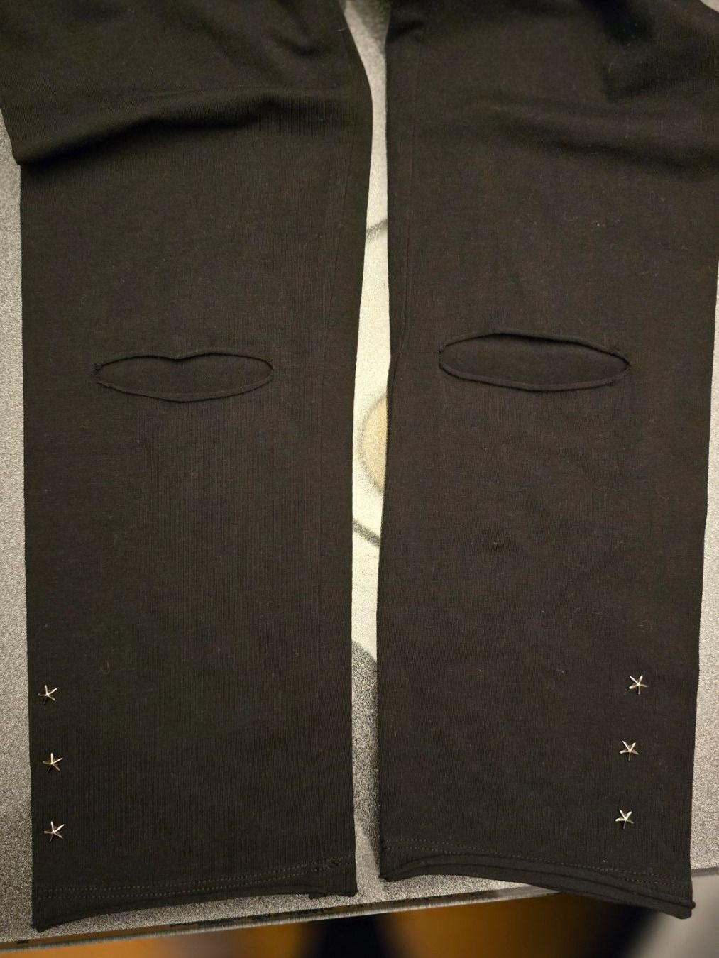 Lotti & Set di vestiti: Coole  Leggings mit Stern Gr 164 – Usato da Meggen venduto da everydaysale 1