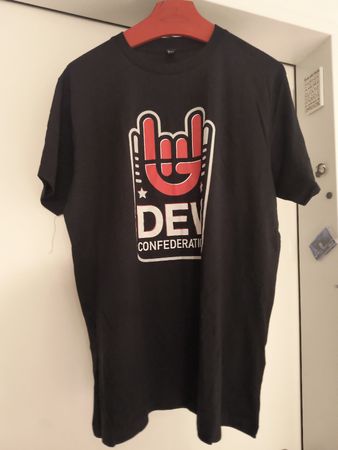 Cooles schwarzes DEV Confederation T-Shirt, Grösse L