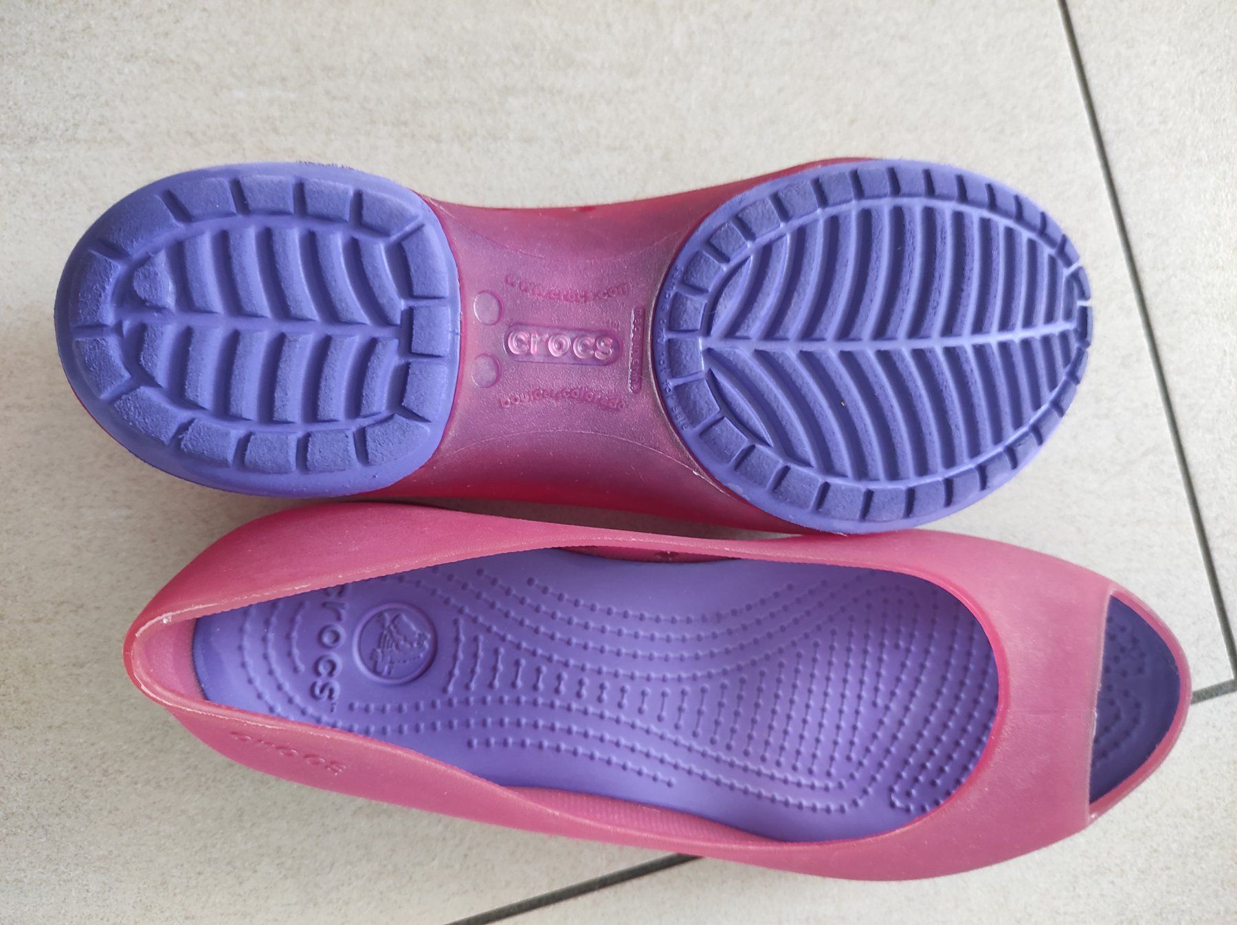 Crocs Damenschuhe: Badeschuhe marke Crocs, gr 37 – Neu (gemäss Beschreibung) aus Rupperswil von Tynna 1