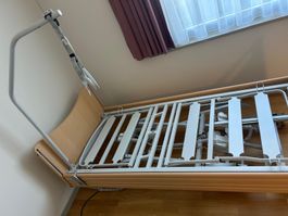 Pflegebett