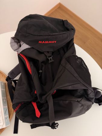 Mammut Classic Rucksack 20–25 L – schwarz/rot – sehr guter Z