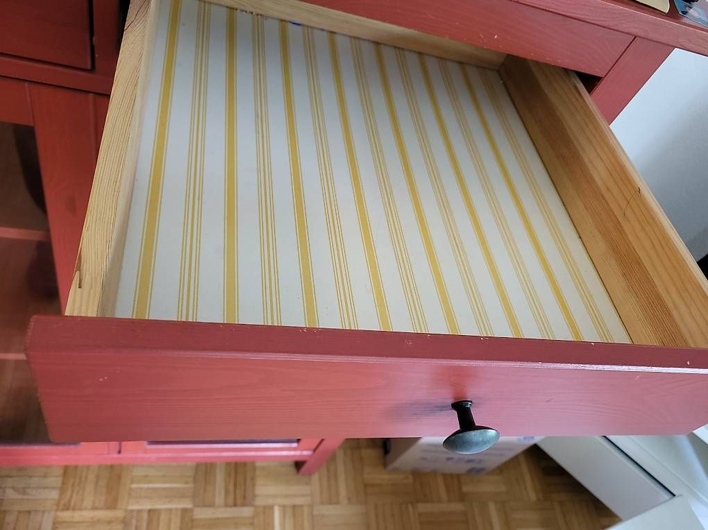 Ikea Vetrine: Hemnes Ikea Vitrineschrank – Usato da Adliswil venduto da Swiss_Coolio 1