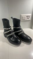 Bottines en cuir noir avec perles - Taille 38 - État neuf