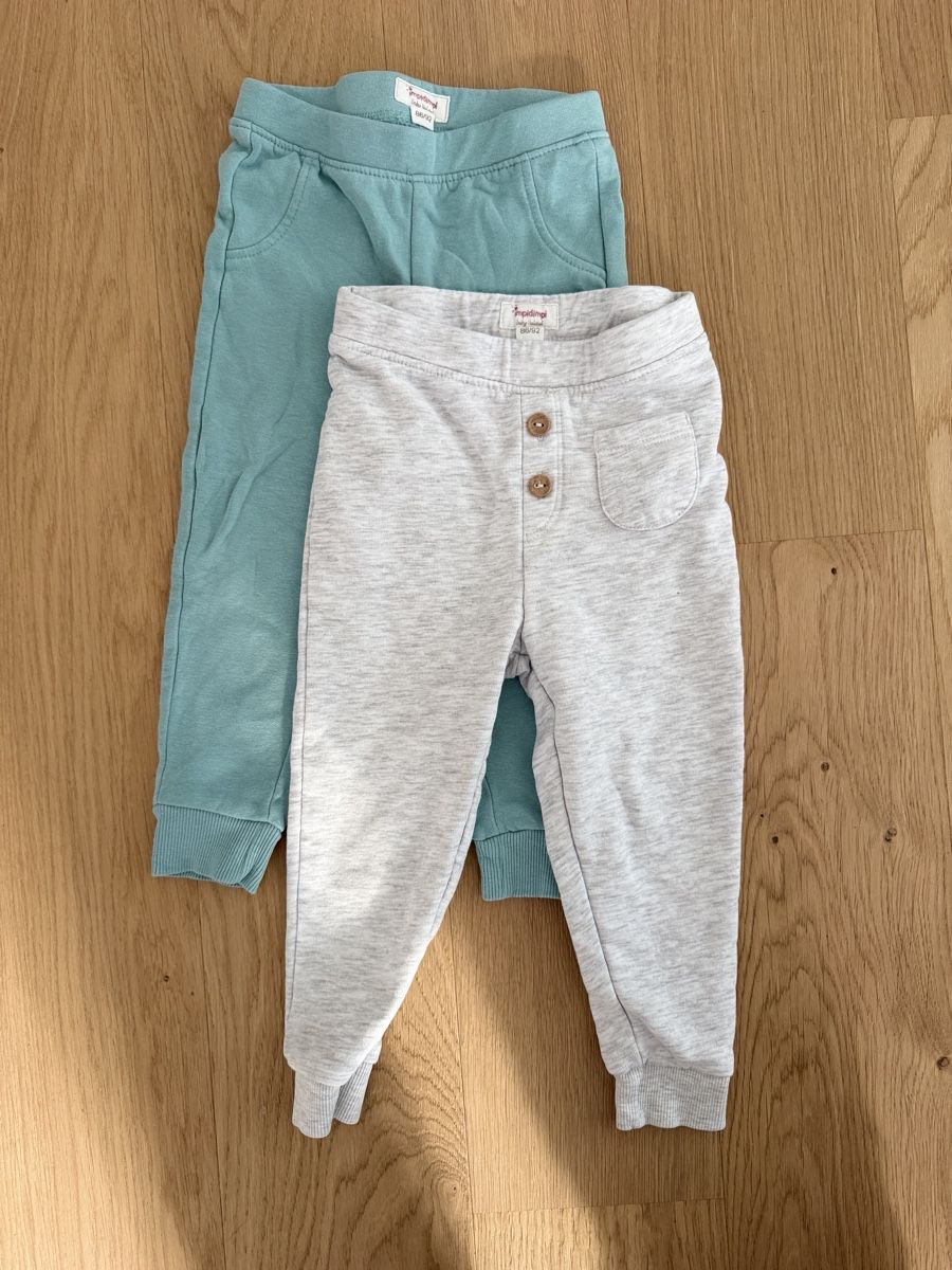 Pantaloni: 2x Hose Gr. 86/92 – Usato da Rain venduto da Heike5284