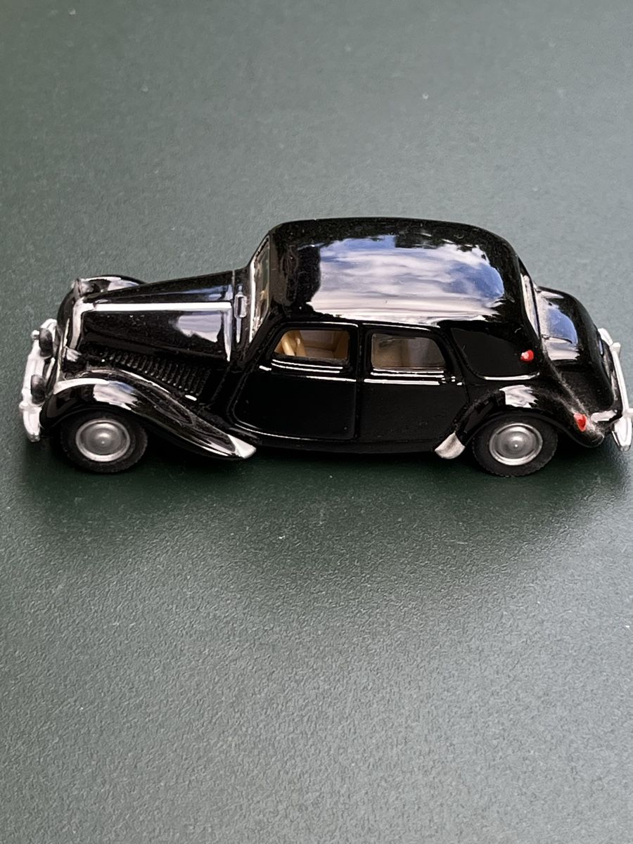 Citroën Modellini d'auto: CITROËN TRACTION  AVANT – Usato da Basel venduto da EdiEberle 2