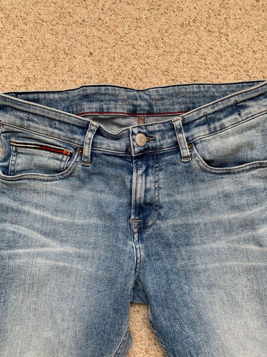 Tommy Hilfiger Jeans: Tommy Hilfiger Jeans Gr. W30/L32 – Gebraucht aus Ellikon an der Thur von Bali1999 1