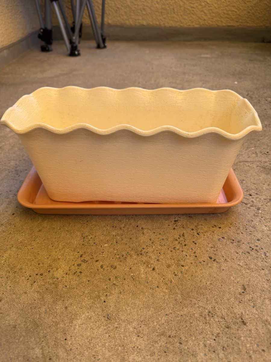 Vasi per fiori: Blumenkasten creme/weiss mit Untersetzer – Usato da Bern venduto da Sellionaire_007 1