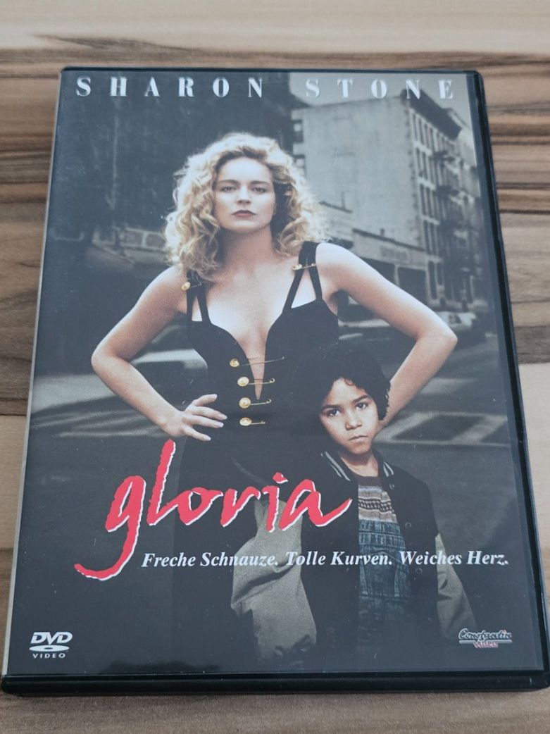 Tous les DVDs: GLORIA mit Sharon Stone/ DVD – D'occasion à Geuensee par jes_9xyk