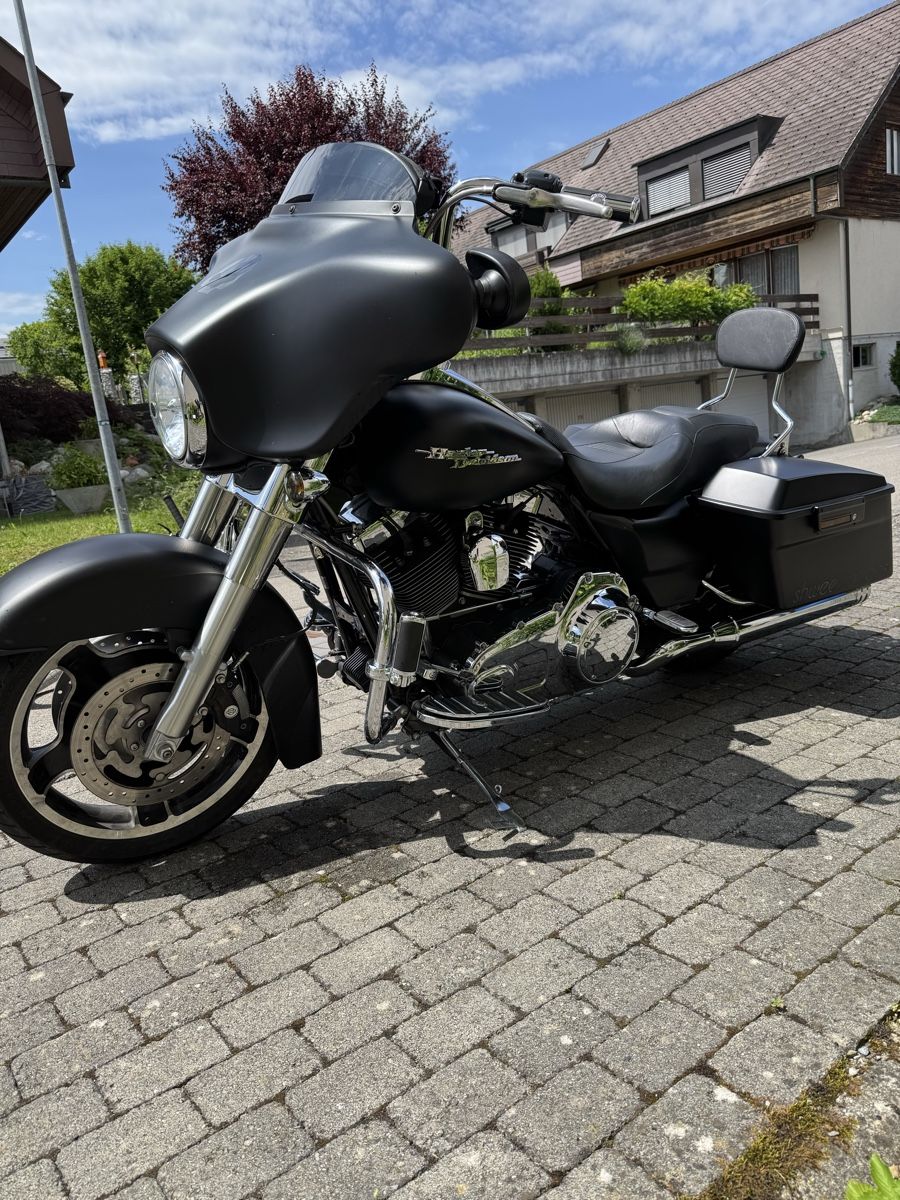 Harley-Davidson Touring: Harley Davidson Street Glide – Usato da Uttigen venduto da RyanM 2