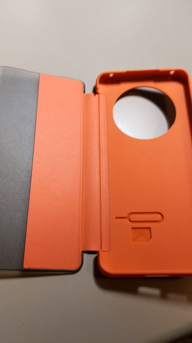 Huawei Cover & Protezioni schermo: HUAWEI MATE 50 PRO klappbare hülle - NEU – Nuovo (secondo la descrizione) da Niedergösgen venduto da ruebli09