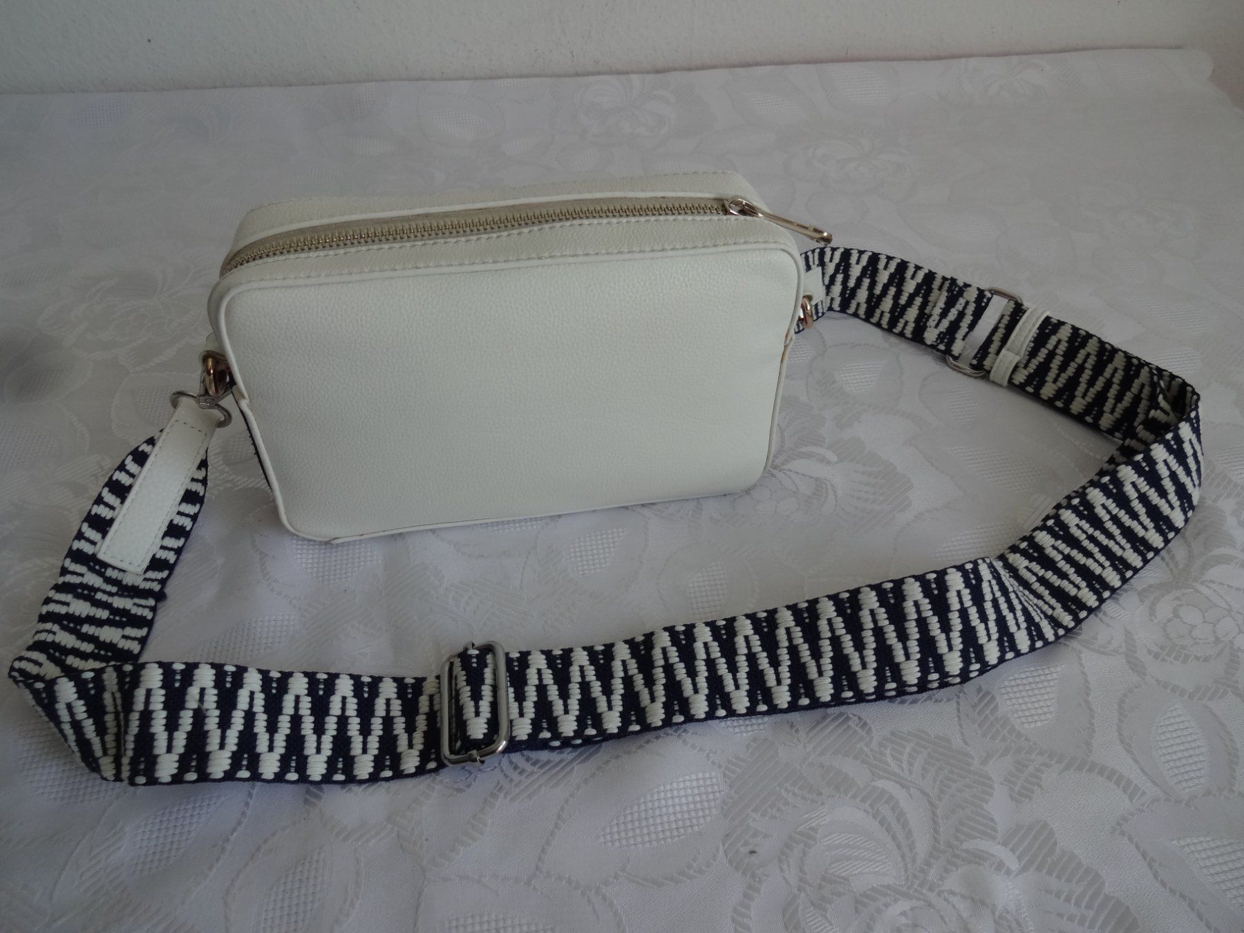Tommy Hilfiger Borse: "" TOMMY HILFIGER "" Leder  Umhängetasche – Nuovo (secondo la descrizione) da Frauenfeld venduto da rey06 3