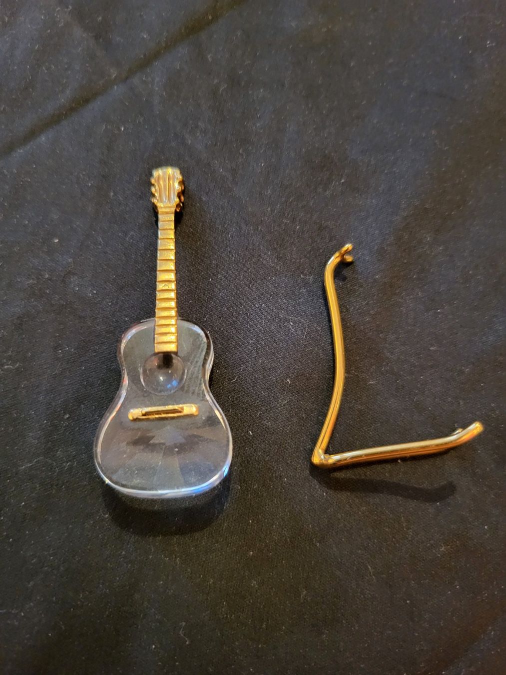 Alle Dekorationen: Gitarre aus Glas klein . – Gebraucht aus Seltisberg von Ppeter68 4