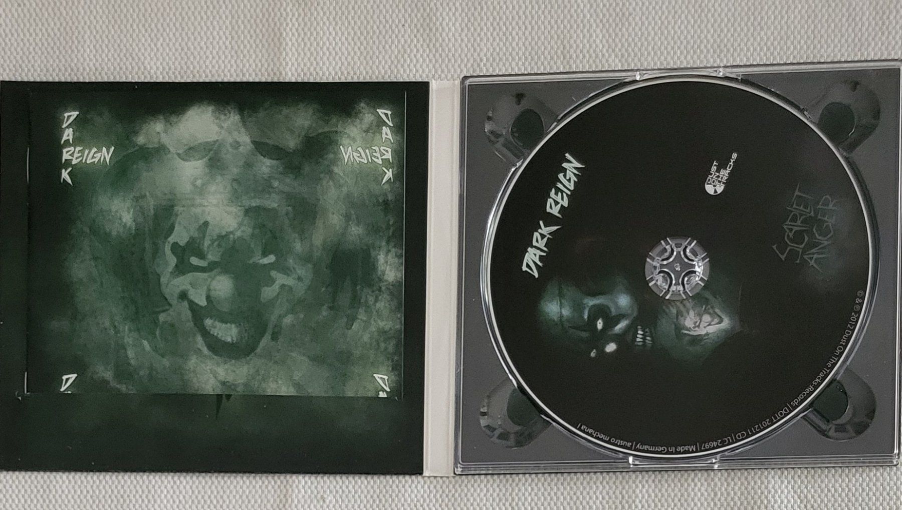 CD: Scarlet anger – Usato da Villars-sur-glane venduto da Epsilonhike 2
