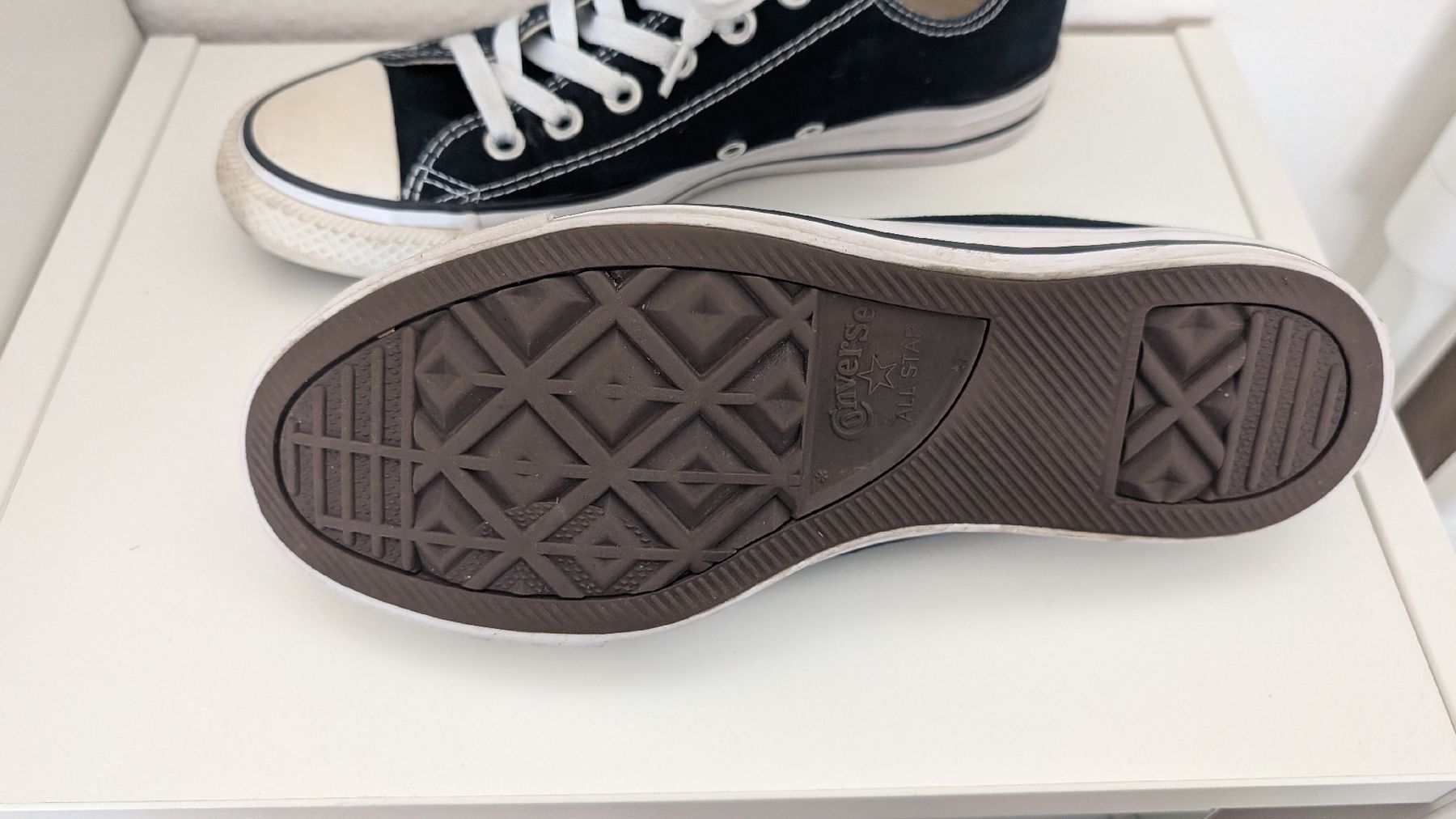 Scarpe da uomo: Converse Chuck Taylor All Star Grösse 39.5 Schwarz – Usato da Bremgarten AG venduto da Tabea1108 1