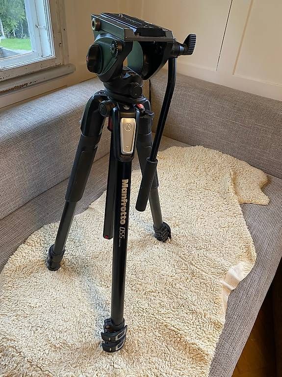 Stative & Stativköpfe: Kamerastativ Manfrotto 055 – Gebraucht aus Ebnat-Kappel von del_9vyy