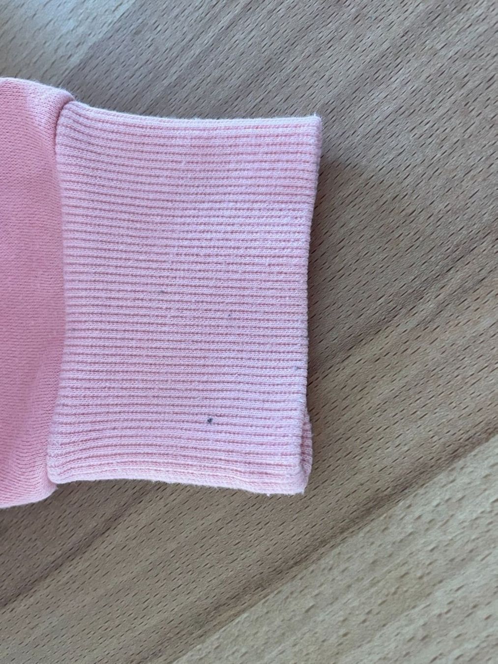 Maglioni & Felpe: Rosa Kapuzen-Pullover in Grösse 38 – Usato da Rüschlikon venduto da user999 7