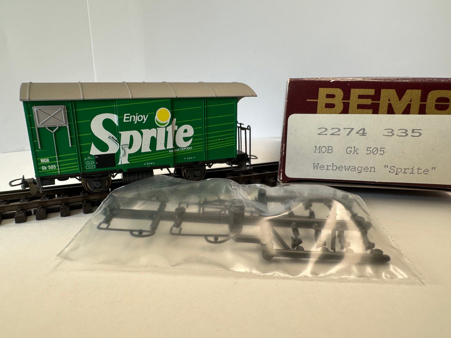 Bemo Trains électriques: Bemo - MOB Gk 505 - Gedeckter Güterwagen "Sprite" – Neuf avec emballage d'origine à Domat/Ems par mmx4001 2
