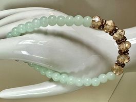 Armband mintgrün Glasperlen facettiert dehnbar 18cm Unikat